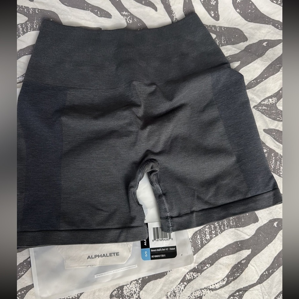 Titanium amplify shorts 4.5